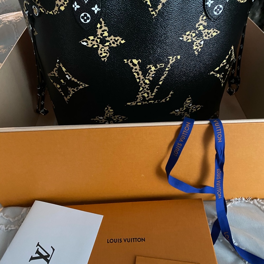 Louis Vuitton Neverfull Jungle Collection